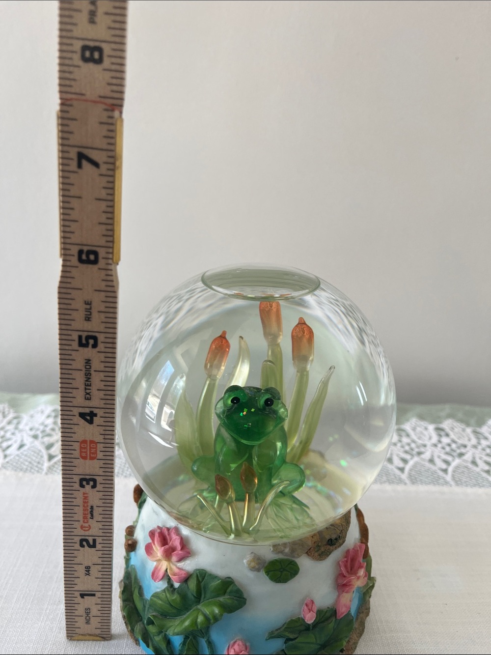 Vintage "My Beautiful Garden" Musical Snow Globe - Crystal Frog in Bulrushes - Picture 3 of 3